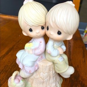 precious moments love one another porcelain figurine sold in original box
